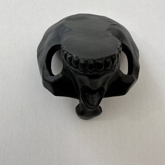 Skull Glasses Holder and Organizer Black Gothic Halloween Skull Statue - Picture 5 of 5